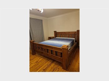 Roomgo AU - FOUR VACANT PRIVATE ROOMS AVAILABLE NOW!, Lansdowne - $350 pw