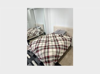 Roomgo AU - Room for rent, Penshurst - $350 pw