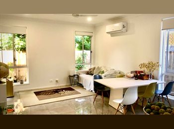 Roomgo AU - Room for rent, Woodridge - $220 pw