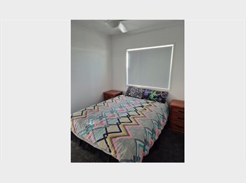 Roomgo AU - Nice room for rent everything included, Greater Springfield - $400 pw