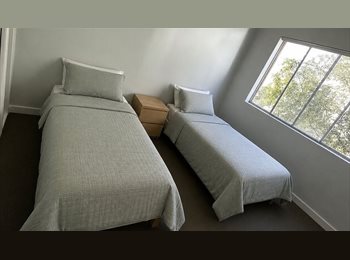 Roomgo AU - Share room in Coogee Perfect Location, Waverley - $350 pw