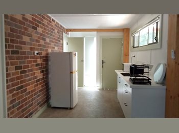 Roomgo AU - Room for Rent, Narrabri - $300 pw