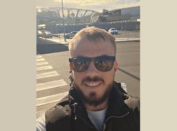 Roomgo AU - Ross - 35 - Adelaide