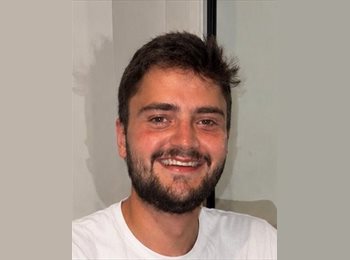 Roomgo AU - James - 22 - Collingwood