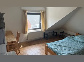 Appartager BE -  Chambre à louer, Wavre - 320 € pm