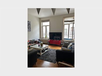Appartager BE - Loue chambre meublée dans belle maison à Etterbeek, Etterbeek - 750 € pm