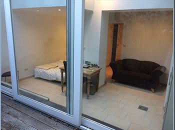 Appartager BE - Superbroom with private garden 5 min Metro Merode EU area, Etterbeek - 550 € pm