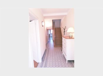 Appartager BE - Chambre a louer - courte durée acceptée, Arlon - 500 € pm