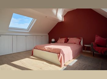 Appartager BE - Ixelles - Grande chambre lumineuse de 30m2 libre 01/07/26, Etterbeek - 725 € pm