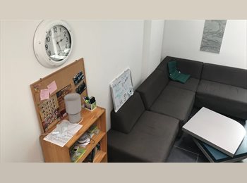 Appartager BE - Loft lumineux et spacieux, Etterbeek - 620 € pm