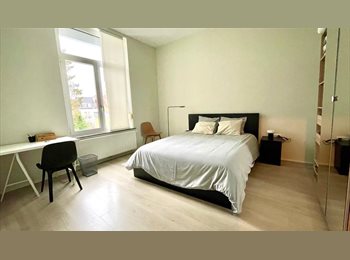 Appartager BE -  Furnished bedroom, Etterbeek - 755 € pm