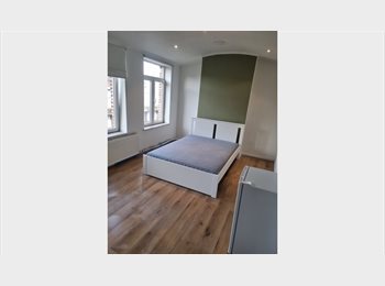 Appartager BE - Colocation Médiacité 4 chambres disponibles, Liège - 500 € pm