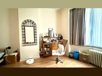 Appartager BE - Chambre étudiante privée spacieuse 16,4 m2, Evere - 490 € pm