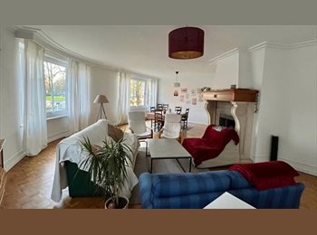 Appartager BE - Chambre avec douche privative, Etterbeek - 600 € pm