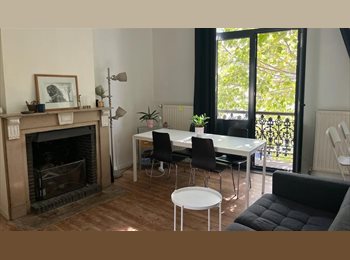 Appartager BE - Bright room with private entrance + bathroom available in Ixelles/Bascule, Ixelles-Elsene - 595 € pm