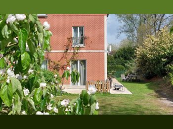 Appartager BE - Grande chambre lumineuse dans une maison en colocation, Woluwe Saint Pierre - Sint Pieters Woluwe - 665 € pm