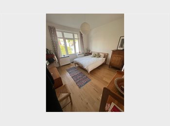 Appartager BE - Quiet Room with Private Balcony & Bathroom in Charming Duplex (near Demey station), Auderghem-Oudergem - 700 € pm