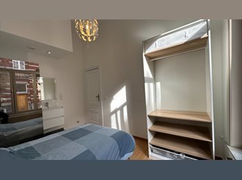 Appartager BE - Room for rent - Schuman/Cinquantenaire - Available June 1st, Etterbeek - 720 € pm