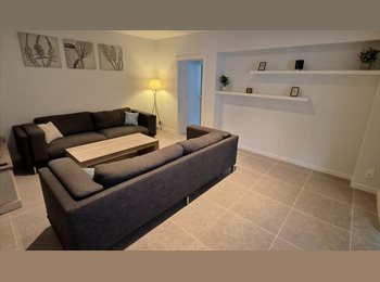 Appartager BE - Nouvelle colocation 4 chambres à Charleroi !, Charleroi - 430 € pm