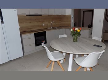 Appartager BE - MONS - maison 4chambres à louer - à deux pas d'HELORA, Mons - 470 € pm