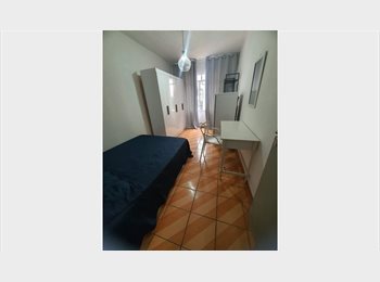 Roomgo BR - SUÍTES E QUARTOS MOBILIADOS NA BELA VISTA ( PRÓXIMO AO METRÔ SÃO JOAQUIM), Liberdade - R$ 1.400 Por mês