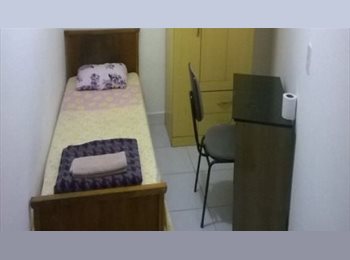 Roomgo BR - Single or double room in Sao Paulo near the subway, Butantã - R$ 970 Por mês