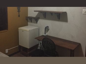 Roomgo BR - CASA DAS ARTES, Ilha do Governador - R$ 905 Por mês