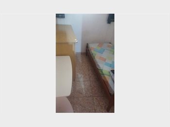 Roomgo BR - Quarto Individual Mobiliado PUC GAVEA, Gávea - R$ 800 Por mês