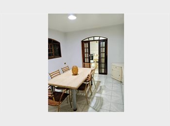 Roomgo BR - Quarto, Carapicuíba - R$ 1.200 Por mês