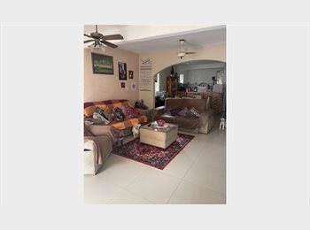 Roomgo BR - Quartos para estudantes e trabalhadores temporário, Estácio - R$ 650 Por mês