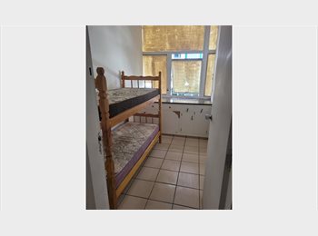 Roomgo BR - Quarto Duplo ou Individual, São Paulo SP - R$ 500 Por mês