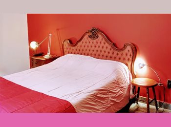 Roomgo BR - Quarto Carmim em Coliving na Pompeia, Perdizes - R$ 2.100 Por mês