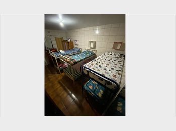 Roomgo BR - Alugo Vaga em Suíte Espaçosa, Confortável Só Para Moças Px Ao Metrô Penha|! OBS: moças LGBT são bem , Penha - R$ 550 Por mês