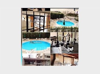 Roomgo BR - Suite na Vila Olimpia, Itaim Bibi - R$ 2.700 Por mês
