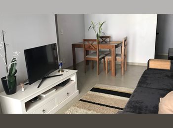 Roomgo BR - Quarto aconchegante em casa tranquila, Butantã - R$ 1.850 Por mês