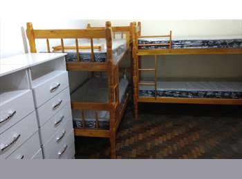 Roomgo BR - Pensão Feminina Com melhor Custo Beneficio, São Caetano do Sul - R$ 420 Por mês