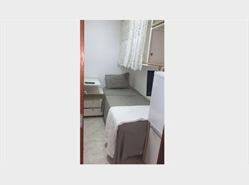 Roomgo BR - Em Vargem próximo a TV Record, quartos individuais em condomínio fechado, Vargem Pequena - R$ 900 Por mês