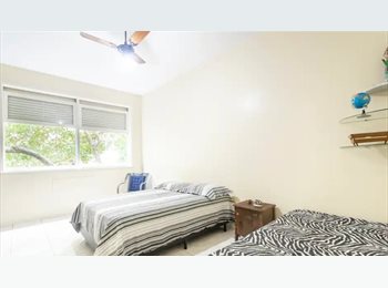 Roomgo BR - QUARTO CONFORTÁVEL NO FLAMENGO ZONA SUL RJ PERTO DA PRAIA E METRÔ, Flamengo - R$ 3.000 Por mês