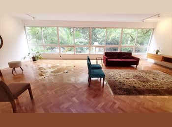 Roomgo BR - Pequeno quarto em Ipanema, Ipanema - R$ 1.700 Por mês