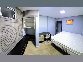 Roomgo BR - quarto de casal a 1 min da PUC, Perdizes - R$ 1.500 Por mês