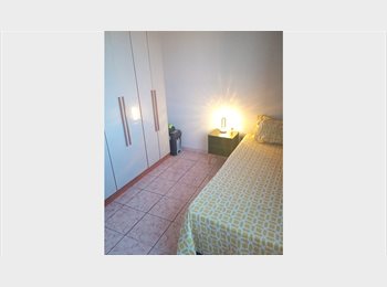 Roomgo BR - Aluga-se Quarto no Carlos Prates – BH, Belo Horizonte - R$ 1.000 Por mês