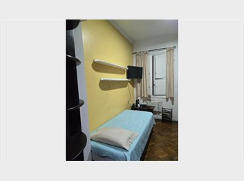 Roomgo BR - OTIMO  QUARTO / SUITE  COPACABANA POSTO 5 DE FRENTE PARA A PRAIA, Ipanema - R$ 2.499 Por mês