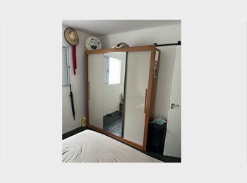 Roomgo BR - Vaga Quarto Casa Lapa, Lapa - R$ 1.900 Por mês