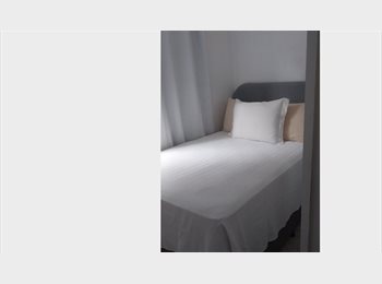 Roomgo BR - Aluguel de quarto, Taquara - R$ 1.100 Por mês