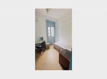 Roomgo BR - Quarto na melhor região da Tijuca, Maracanã - R$ 1.500 Por mês