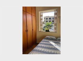 Roomgo BR - Um cantinho especial no Grajaú esperando por você!, Grajaú - R$ 1.500 Por mês
