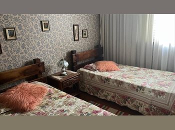 Roomgo BR - Aluga-se quarto para moça que trabalhe fora - Pinheiros, Pinheiros - R$ 1.500 Por mês