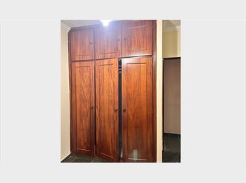 Roomgo BR - Quarto para alugar, Ribeirão Preto - R$ 750 Por mês