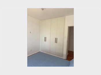 Roomgo BR - Quarto em Ipanema, Ipanema - R$ 6.000 Por mês