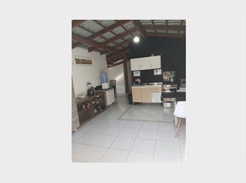 Roomgo BR - Quanto privativo masculino, Itajaí - R$ 1.597 Por mês